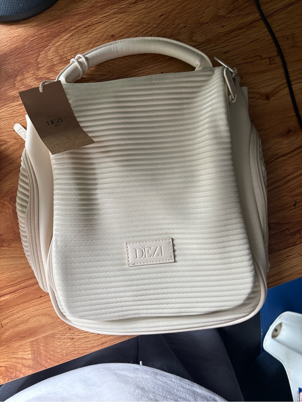 DEZI Cream Ribbed Top-Handle Sundry travel Bag